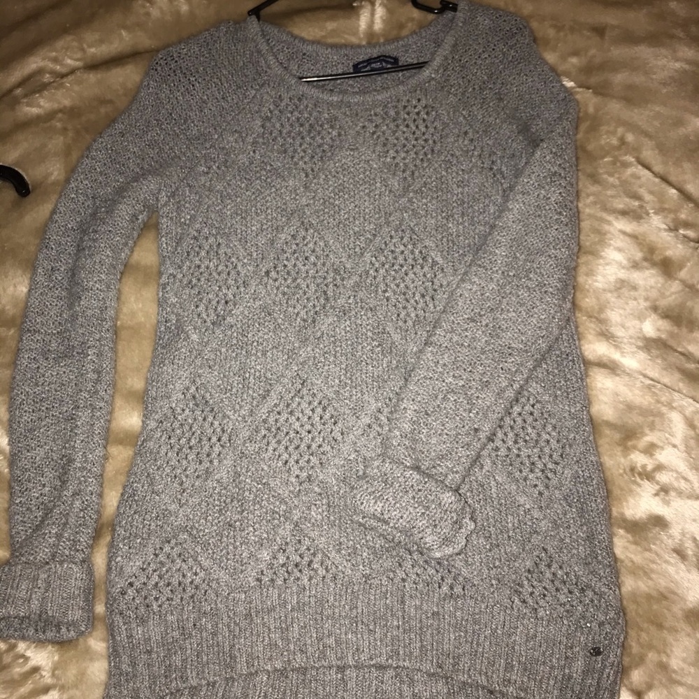 American Eagle sweater